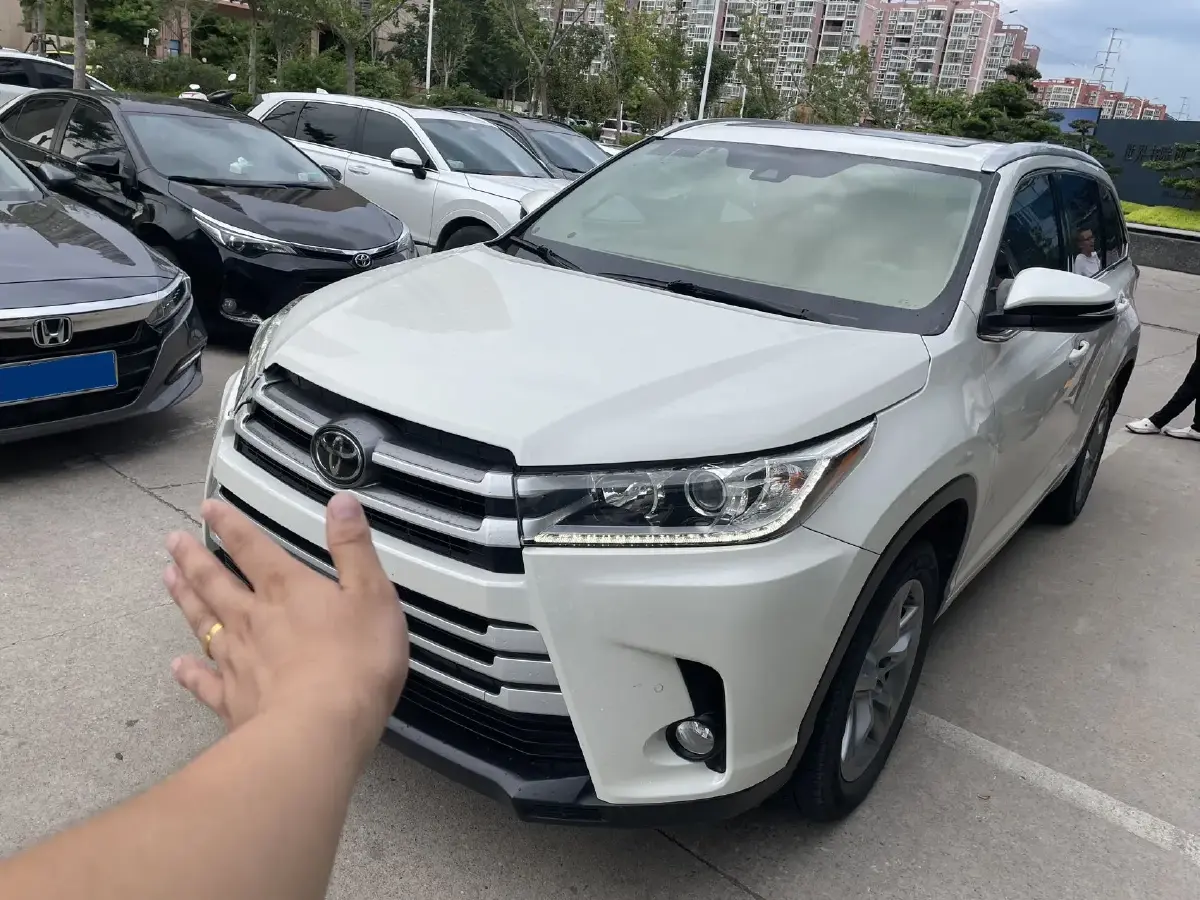 2018 Toyota Highlander 2.0T 220HP L4 6AT