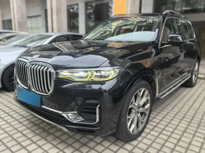 2021 BMW X7 3.0T 340HP L6 8AT