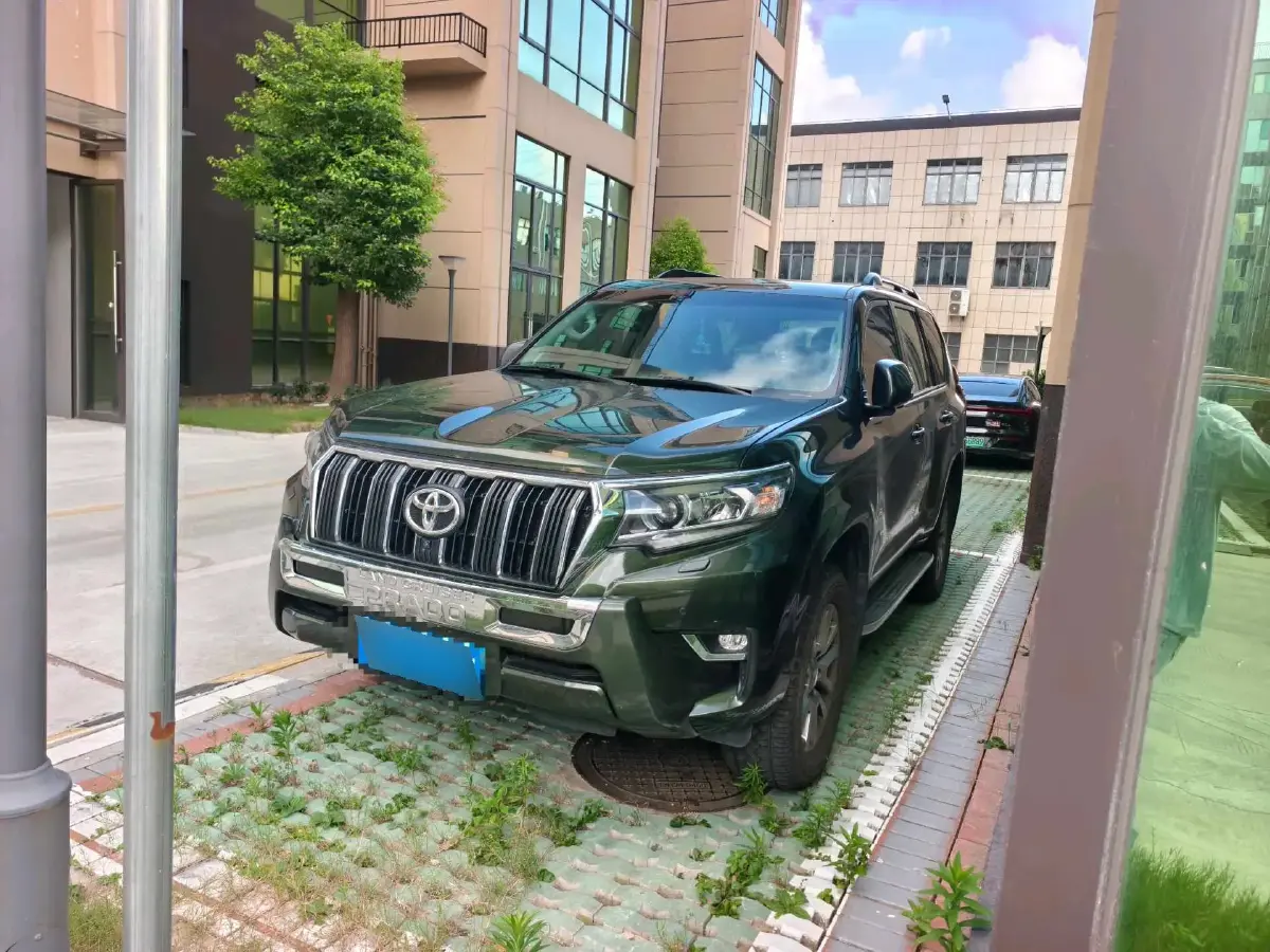 2019 Toyota Land Cruiser Prado 3.5L 280HP V6 6AT