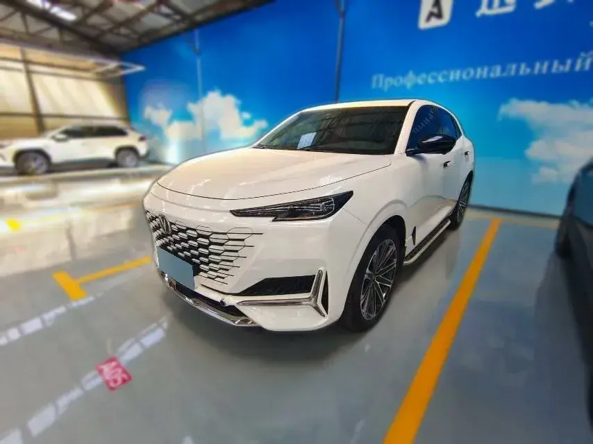 2021 ChangAn UNI-K 2.0T 233HP L4 8AT