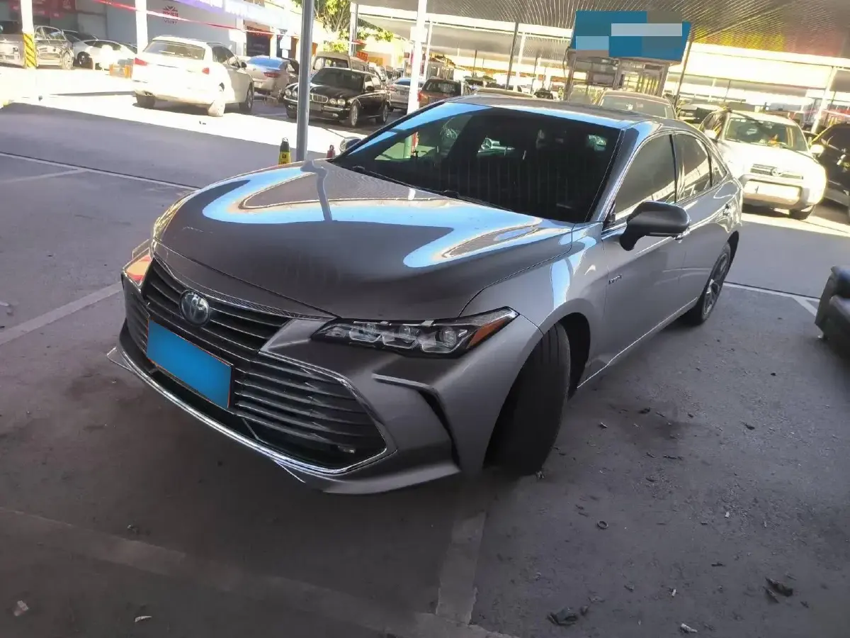 2019 Toyota Avalon 2.5L 178HP L4 E-CVT Hybrid