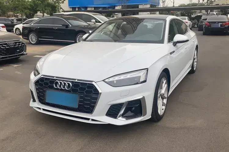 2022 Audi A6L 2.0T 224HP L4 7DCT
