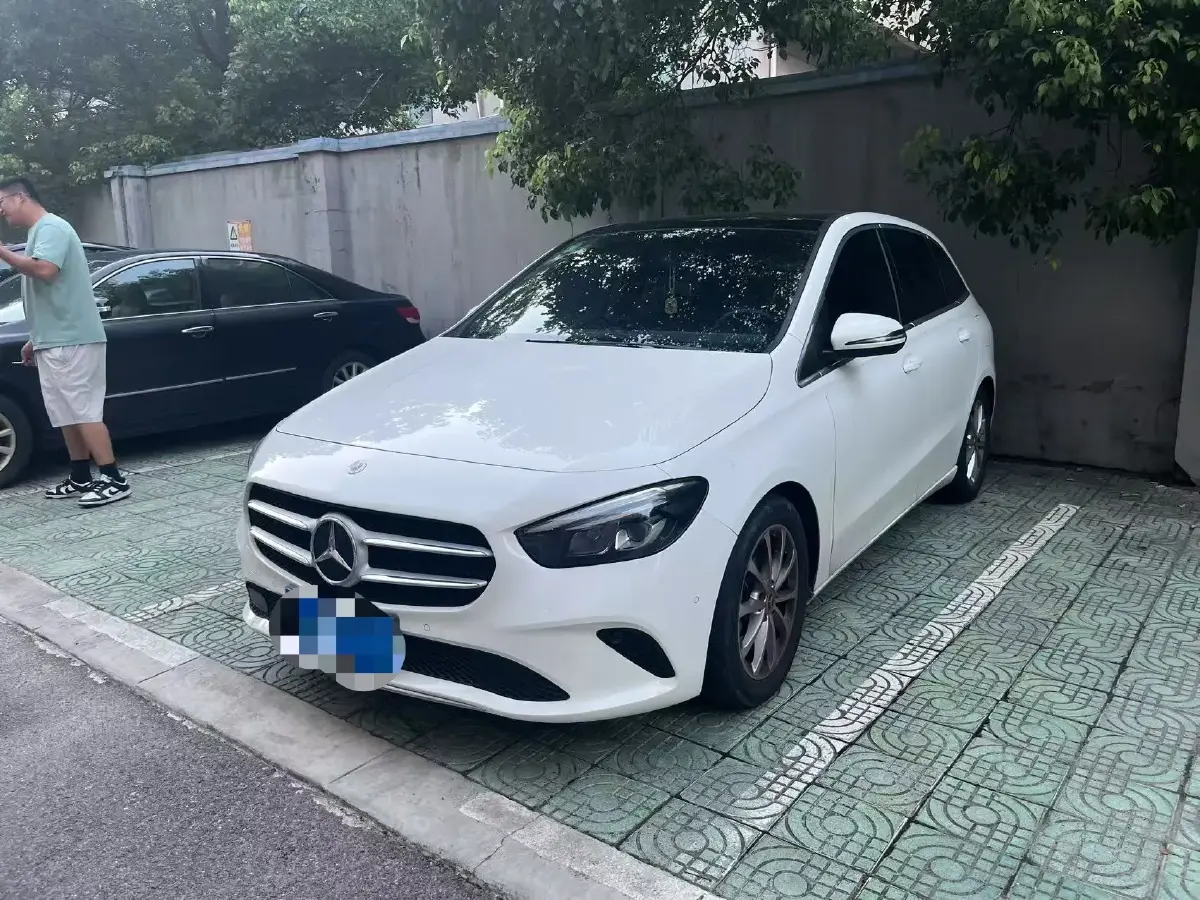 2022 Mercedes-Benz B Class 1.3T 163HP L4 7DCT