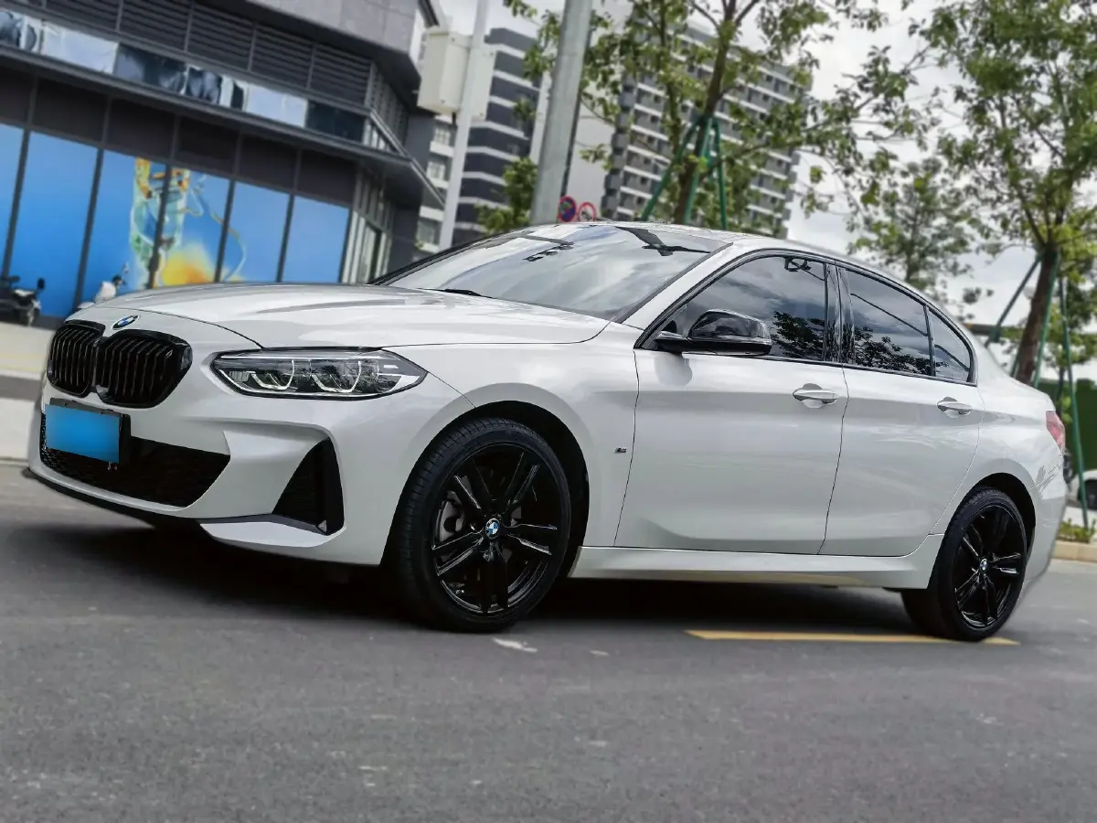 2023 BMW 1 Series 2.0T 178HP L4 7DCT