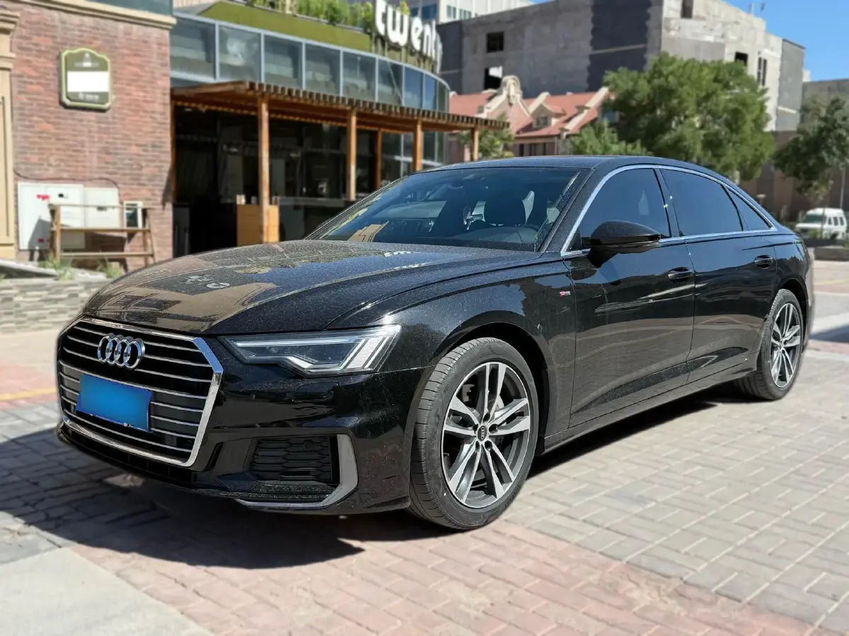 2021 Audi A6L 2.0T 190HP L4 7DCT