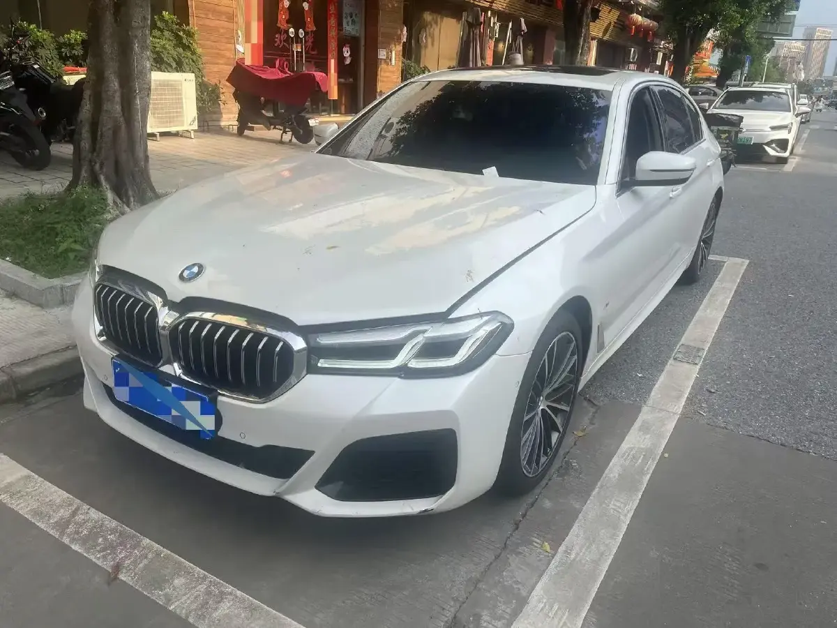 2023 BMW 5 Series 2.0T 245HP L4 8AT