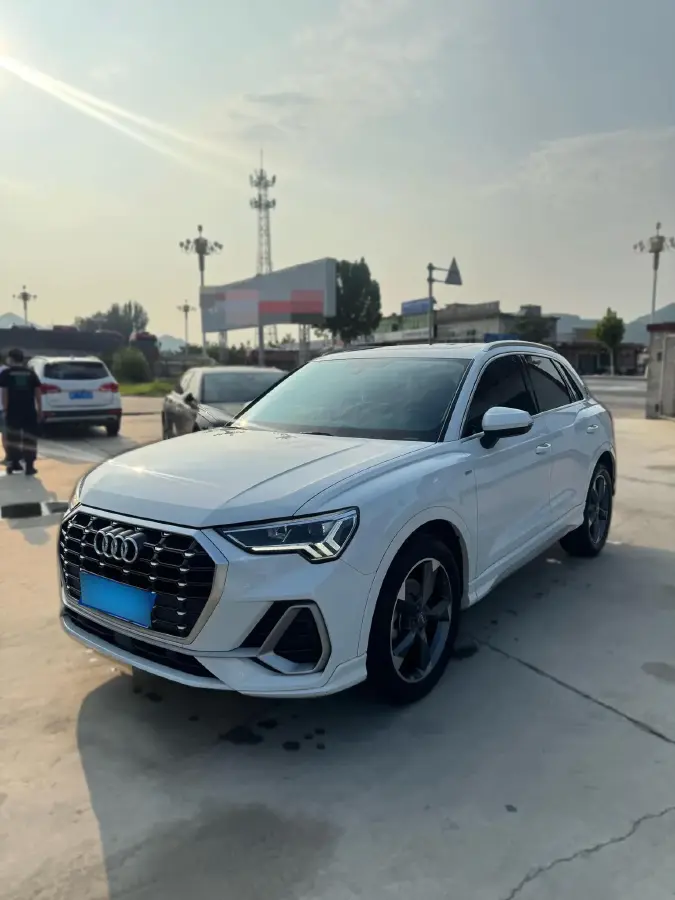 2020 Audi Q3 2.0T 186HP L4 7DCT
