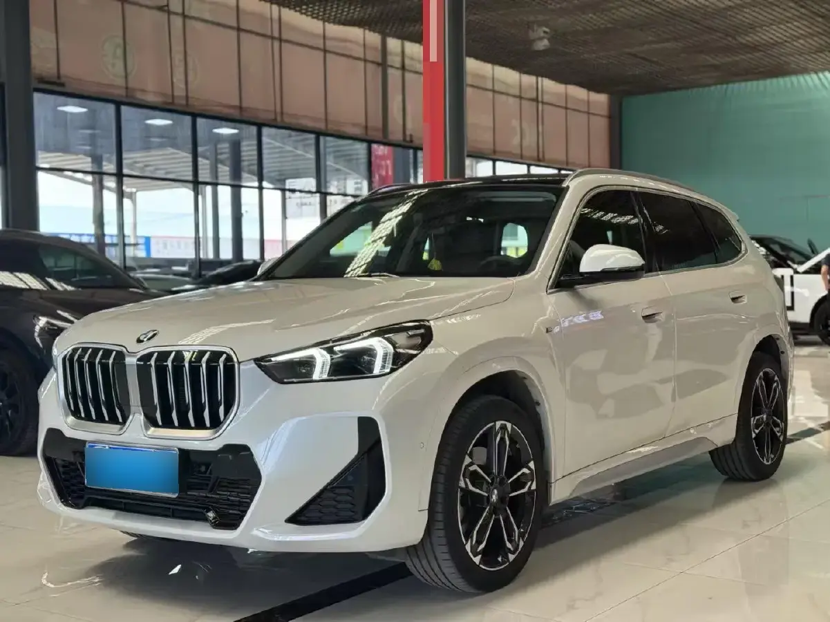 2023 BMW X1 2.0T 204HP L4 7DCT