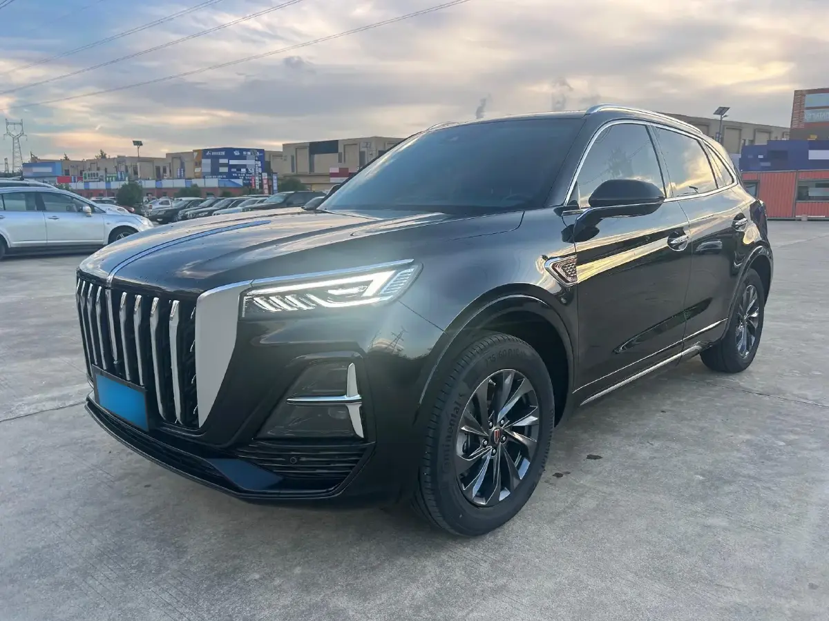 2023 HongQi HS3 2.0T 252HP L4 8AT