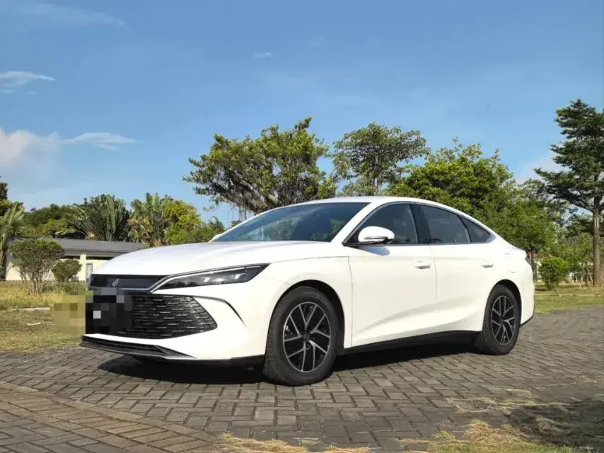 2024 BYD QinL 1.5L 101HP L4 E-CVT PHEV 10.08KWH