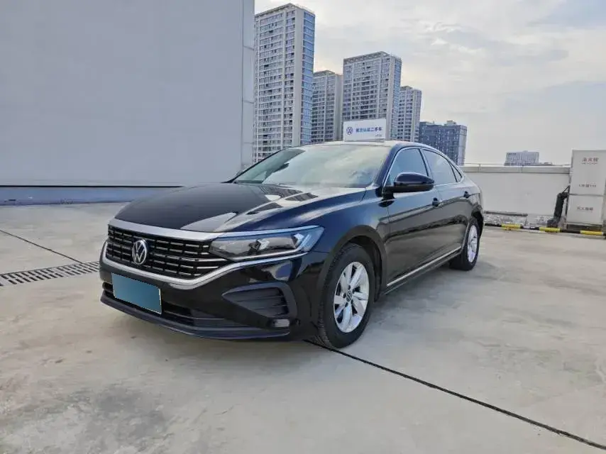 2022 Volkswagen Passat 1.4T 150HP L4 7DCT