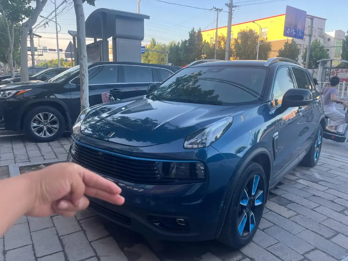 2019 LYNK&CO 01 2.0T 190HP L4 6AT