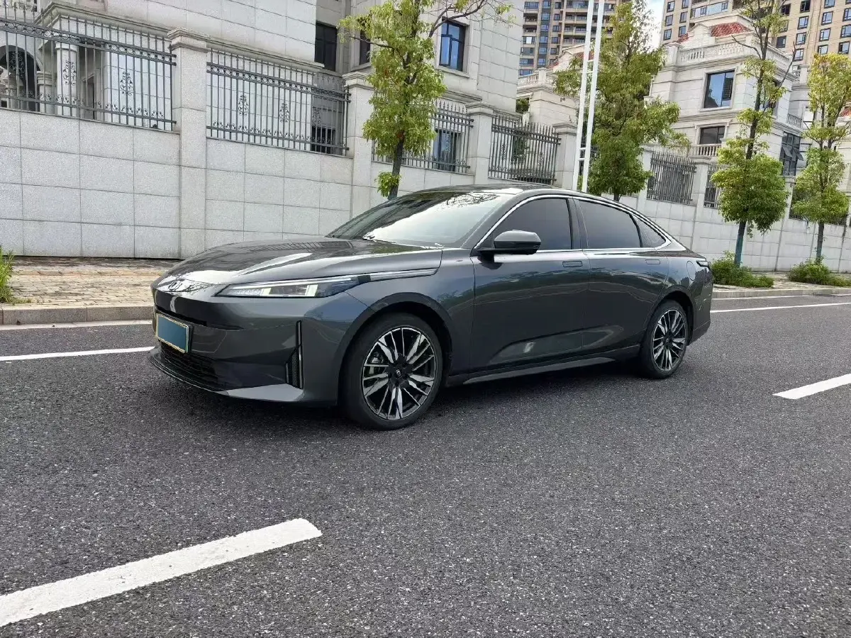 2024 ChangAn QiYuan A05 1.5L 110HP L4 E-CVT PHEV 18.99KWH