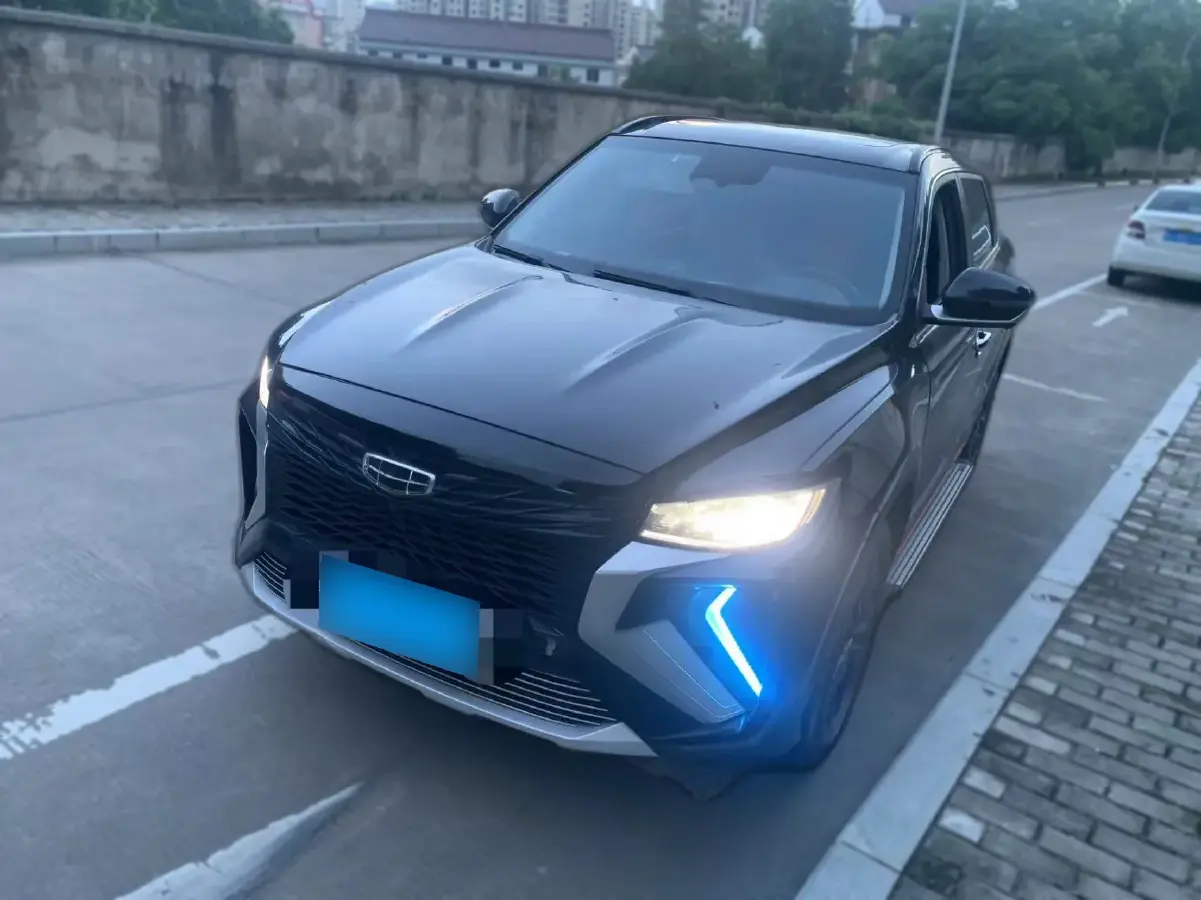 2022 Geely Azkarra 1.8T 184HP L4 7DCT