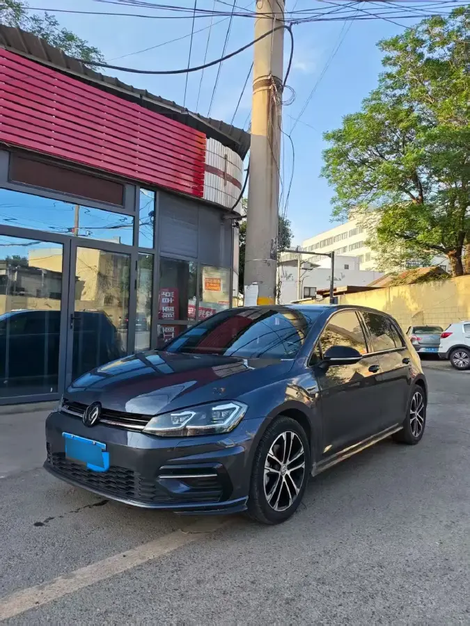 2019 Volkswagen Golf 1.4T 150HP L4 7DCT