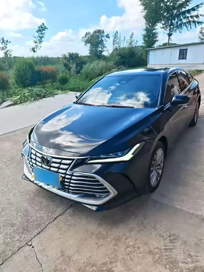 2024 Toyota Avalon 2.0L 173HP L4 CVT