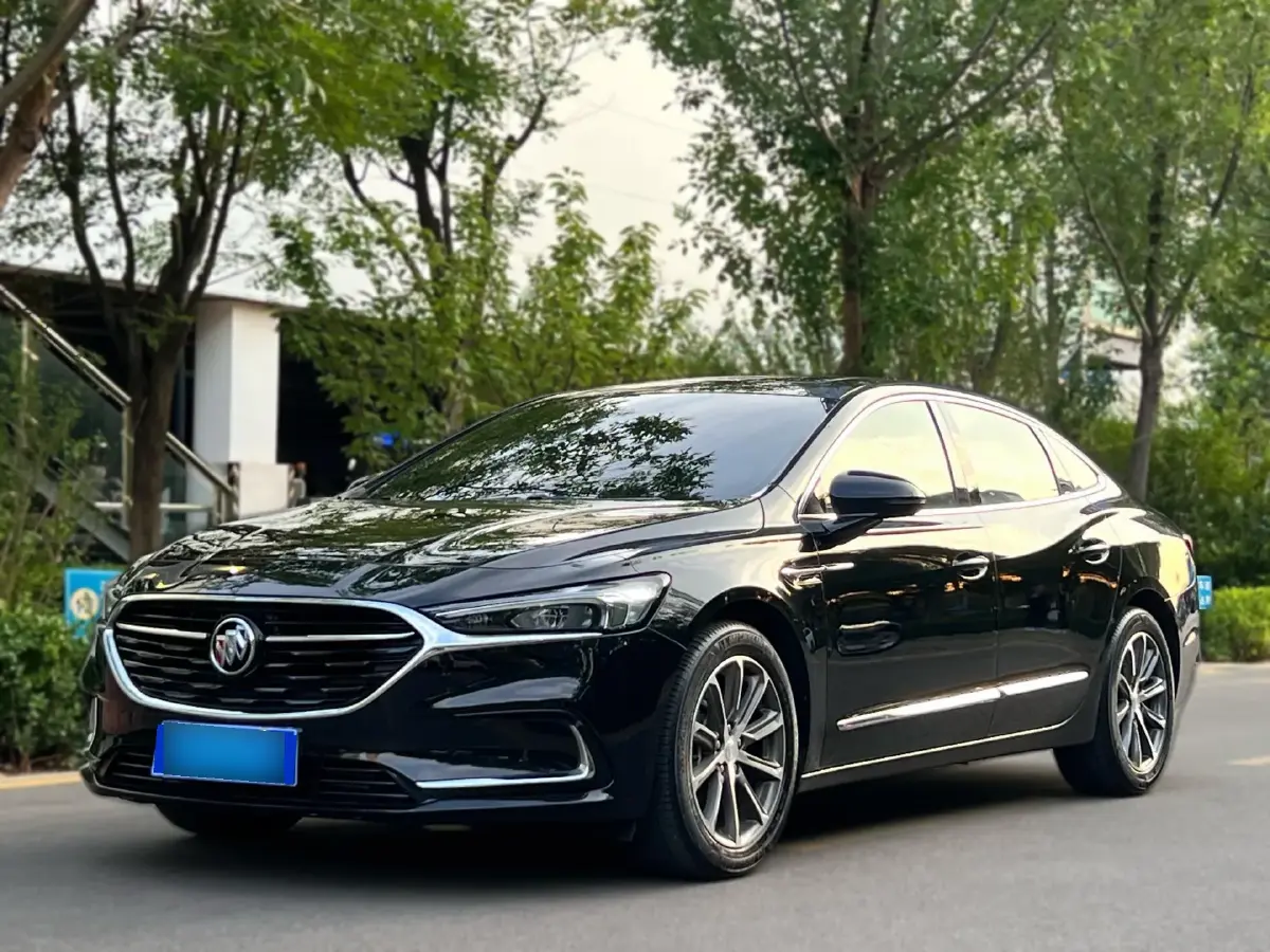 2022 Buick Larcosse 2.0T 237HP L4 9AT