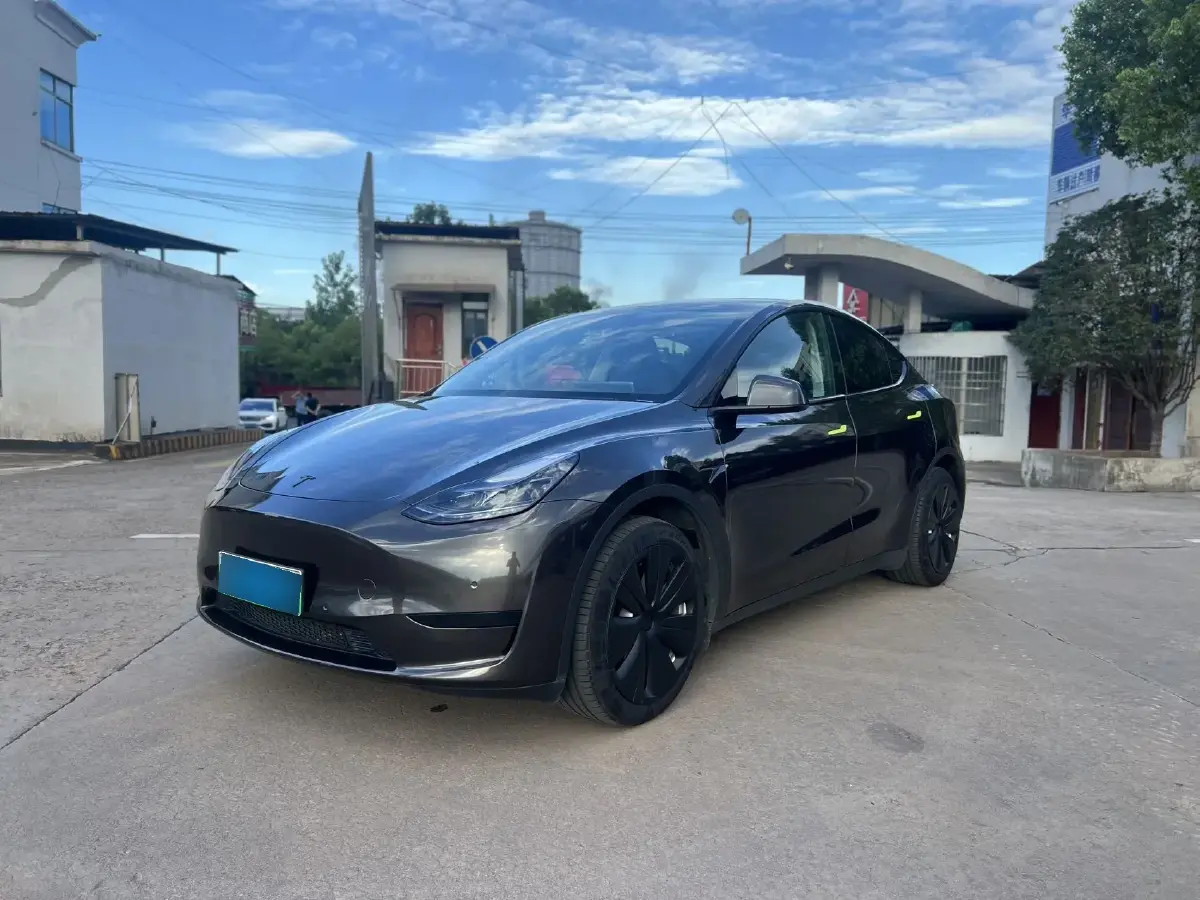 2022 Tesla Model Y BEV 60KWH