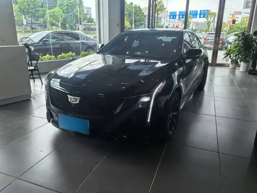 2024 Cadillac CT5 2.0T 237HP L4 10AT