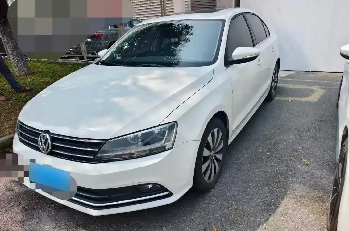 2017 Volkswagen Sagitar 1.2T 110HP L4 7DCT