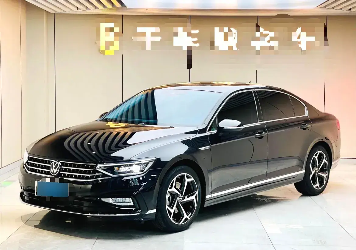 2025 Volkswagen Magotan 2.0T 186HP L4 7DCT