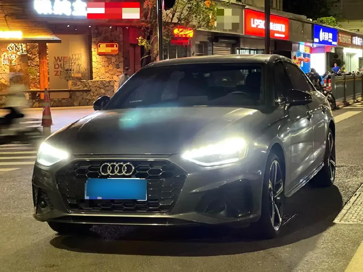 2024 Audi A4L 2.0T 190HP L4 7DCT