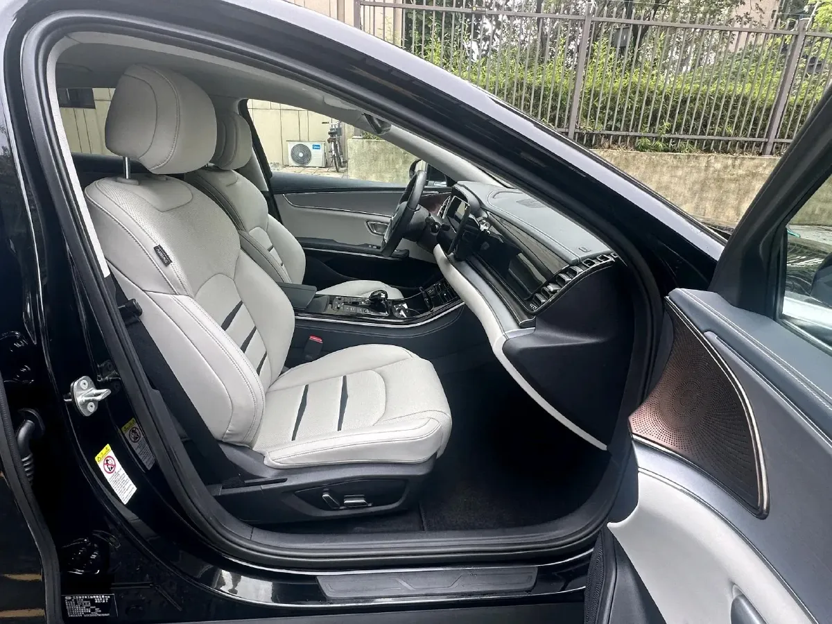 2021 BYD e9 BEV 64.8KWH,autocango,china used car exporter,china ev exporter,chinese used car exporter,chinese used ev exporter