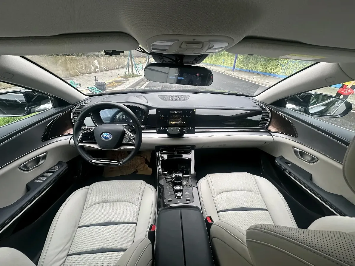 2021 BYD e9 BEV 64.8KWH,autocango,china used car exporter,china ev exporter,chinese used car exporter,chinese used ev exporter