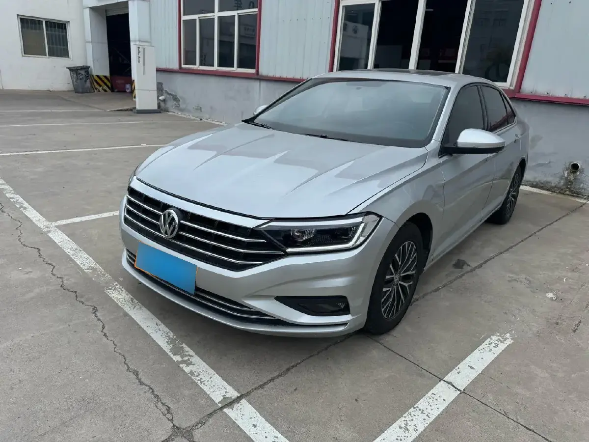 2019 Volkswagen Sagitar 1.2T 116HP L4 5MT