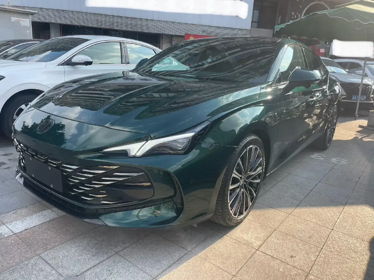 2023 MG 7 2.0T 261HP L4 9AT