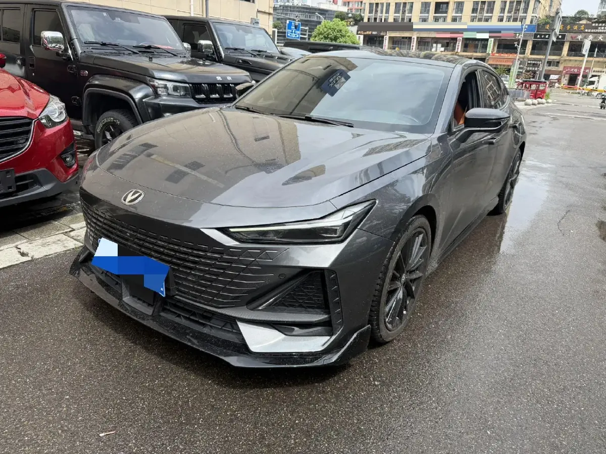 2023 ChangAn UNI-V 1.5T 188HP L4 7DCT