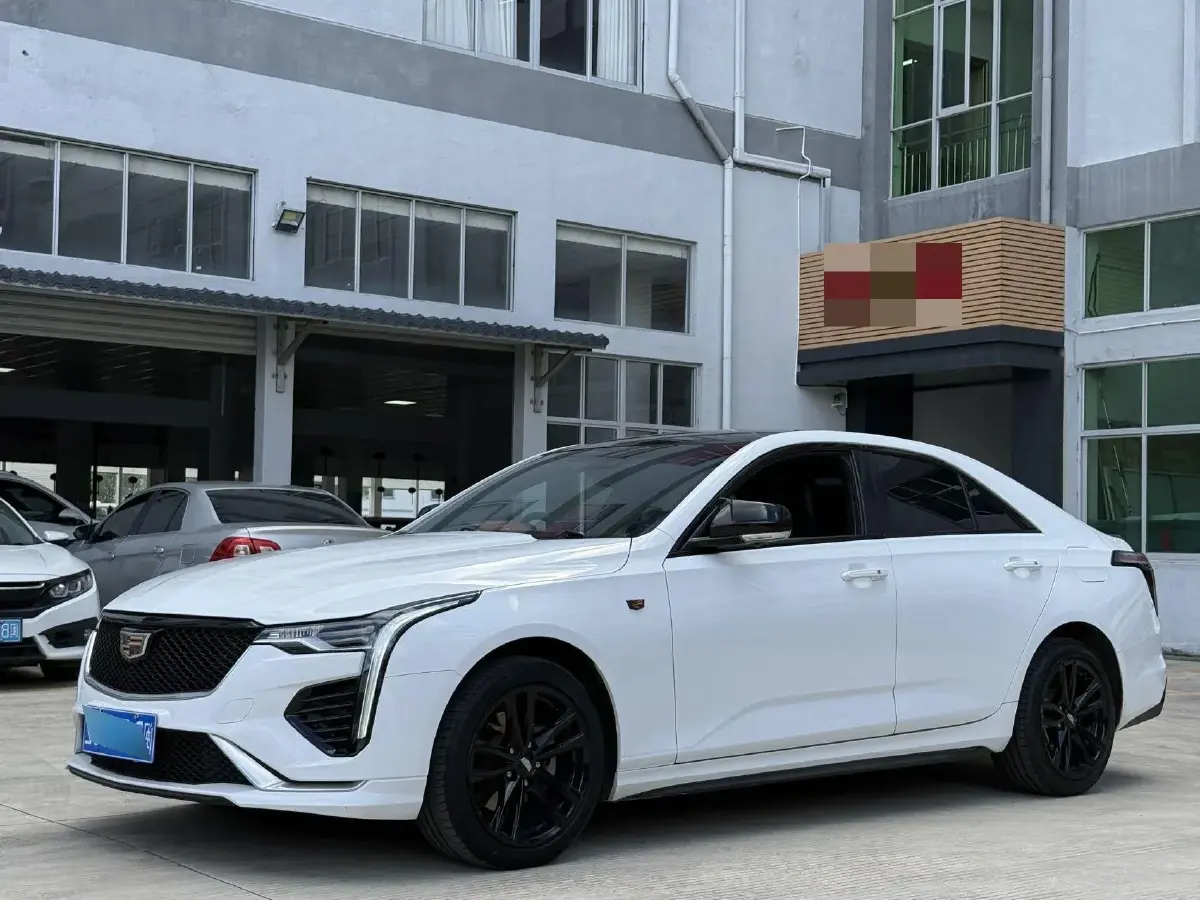 2022 Cadillac CT4 2.0T 237HP L4 8AT