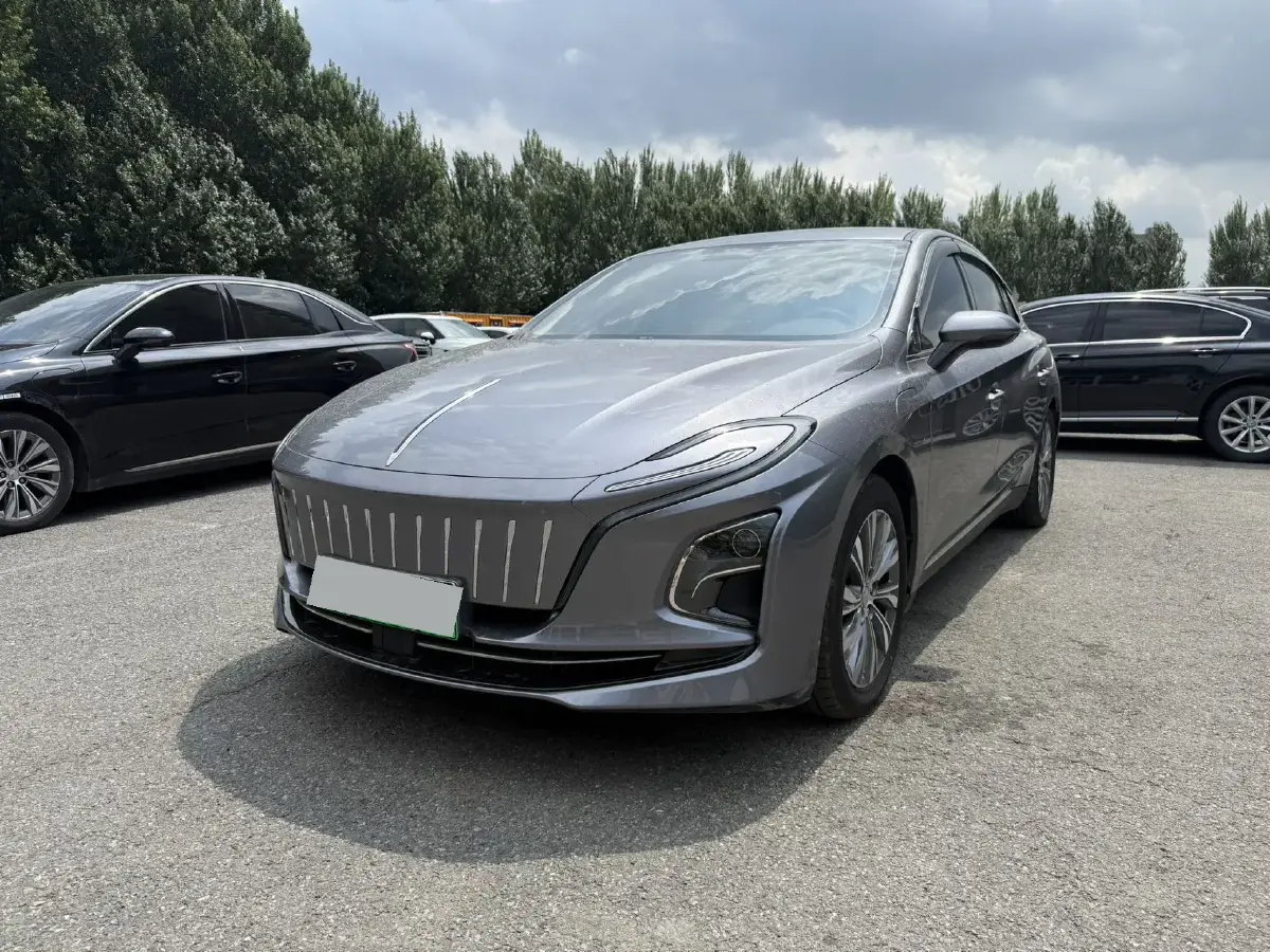 2024 HongQi E-QM5 BEV 72KWH