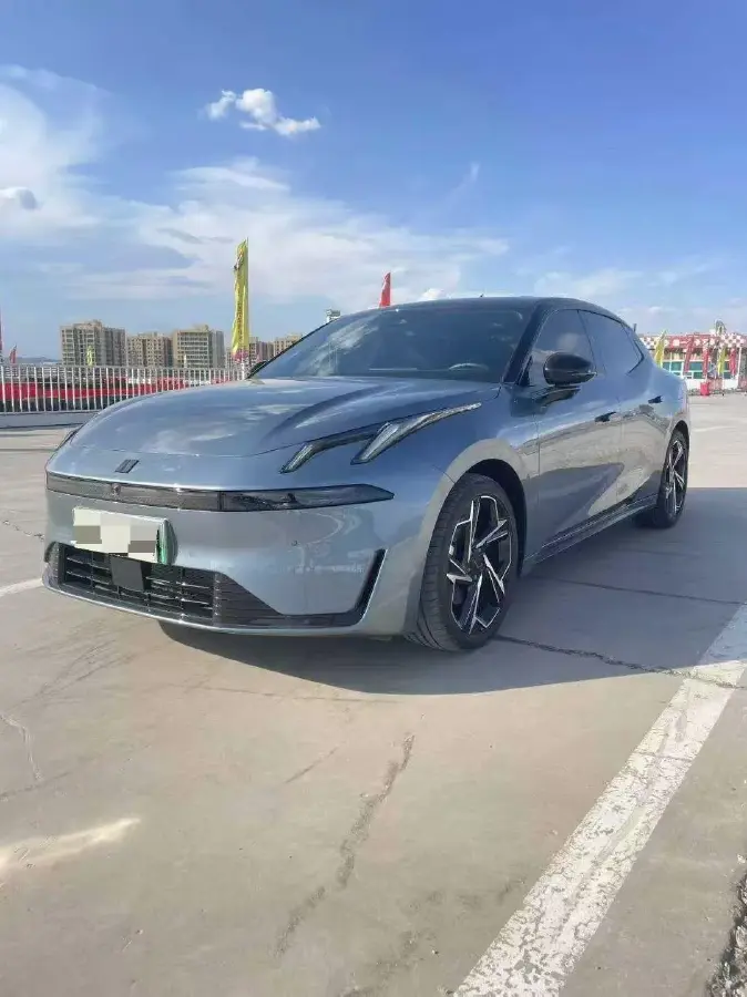 2025 LYNK&CO 06 EM-P 1.5L 120HP L4 3DHT PHEV 19.09KWH