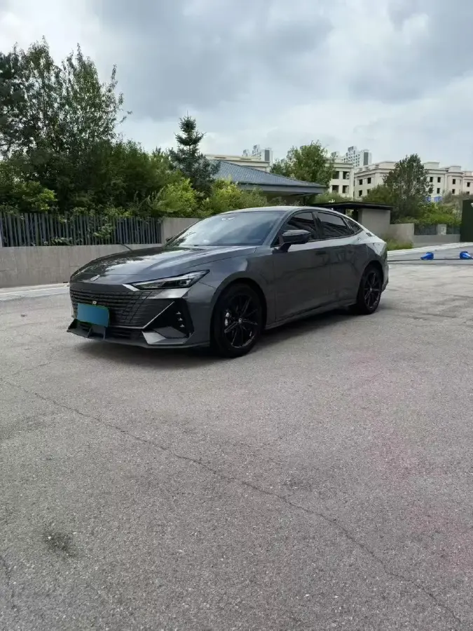 2023 ChangAn UNI-V 1.5T 188HP L4 7DCT