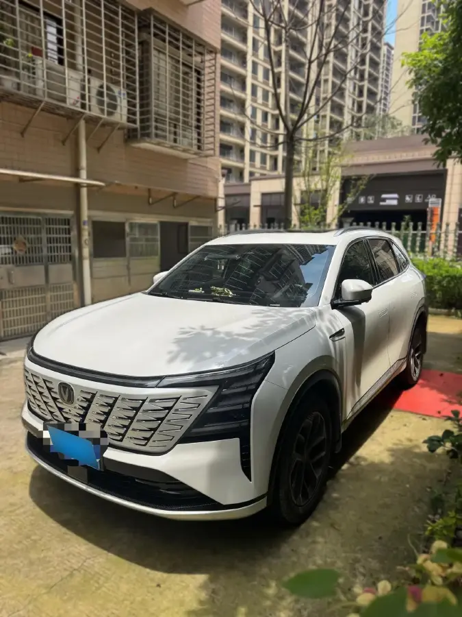 2025 ChangAn CS75 Plus 1.5T 192HP L4 8AT