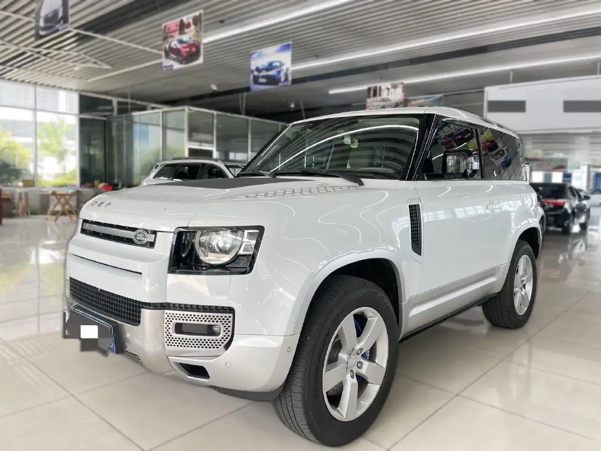 2022 Land Rover Defender 2.0T 300HP L4 8AT