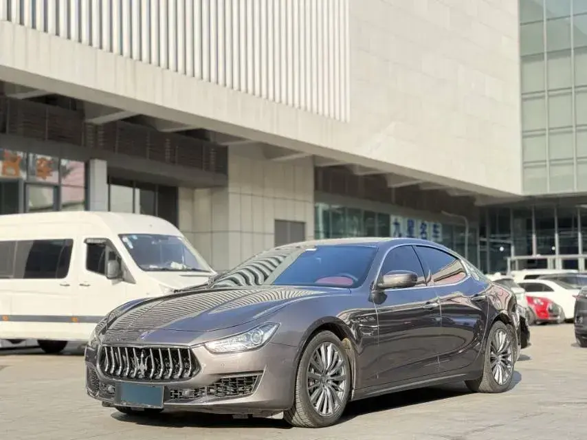 2019 Maserati Ghibli 3.0T 350HP V6 8AT