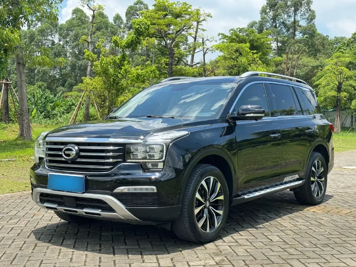 2017 GAC Trumpchi GS8 2.0T 201HP L4 6AT