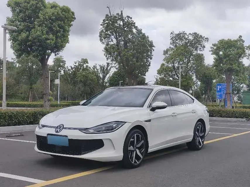 2022 Volkswagen Lamando 1.4T 150HP L4 7DCT