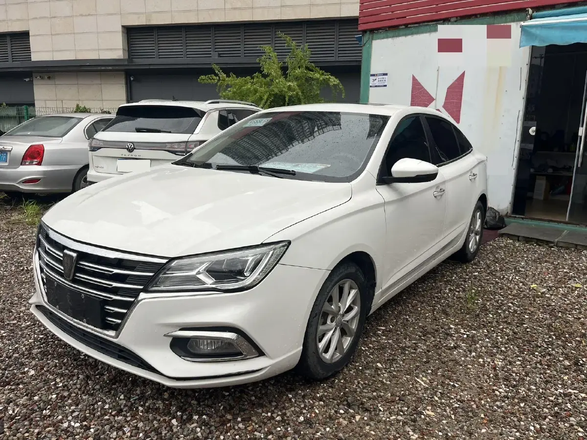 2020 Roewe i5 1.5L 120HP L4 CVT