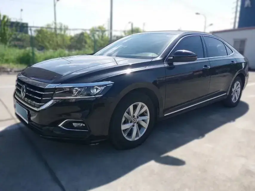 2022 Volkswagen Passat 1.4T 150HP L4 7DCT