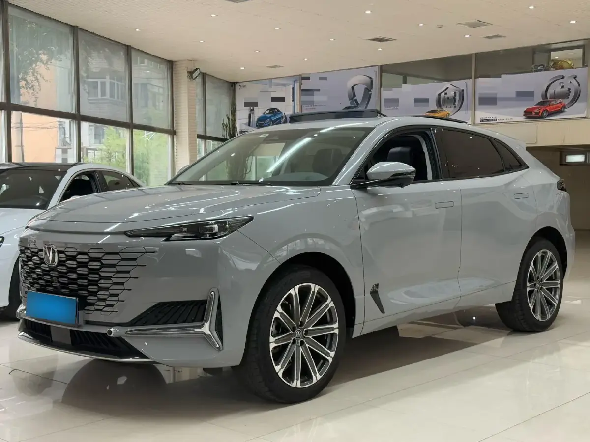 2021 ChangAn UNI-K 2.0T 233HP L4 8AT 2021 ChangAn UNI-K 2.0T 233HP L4 8AT