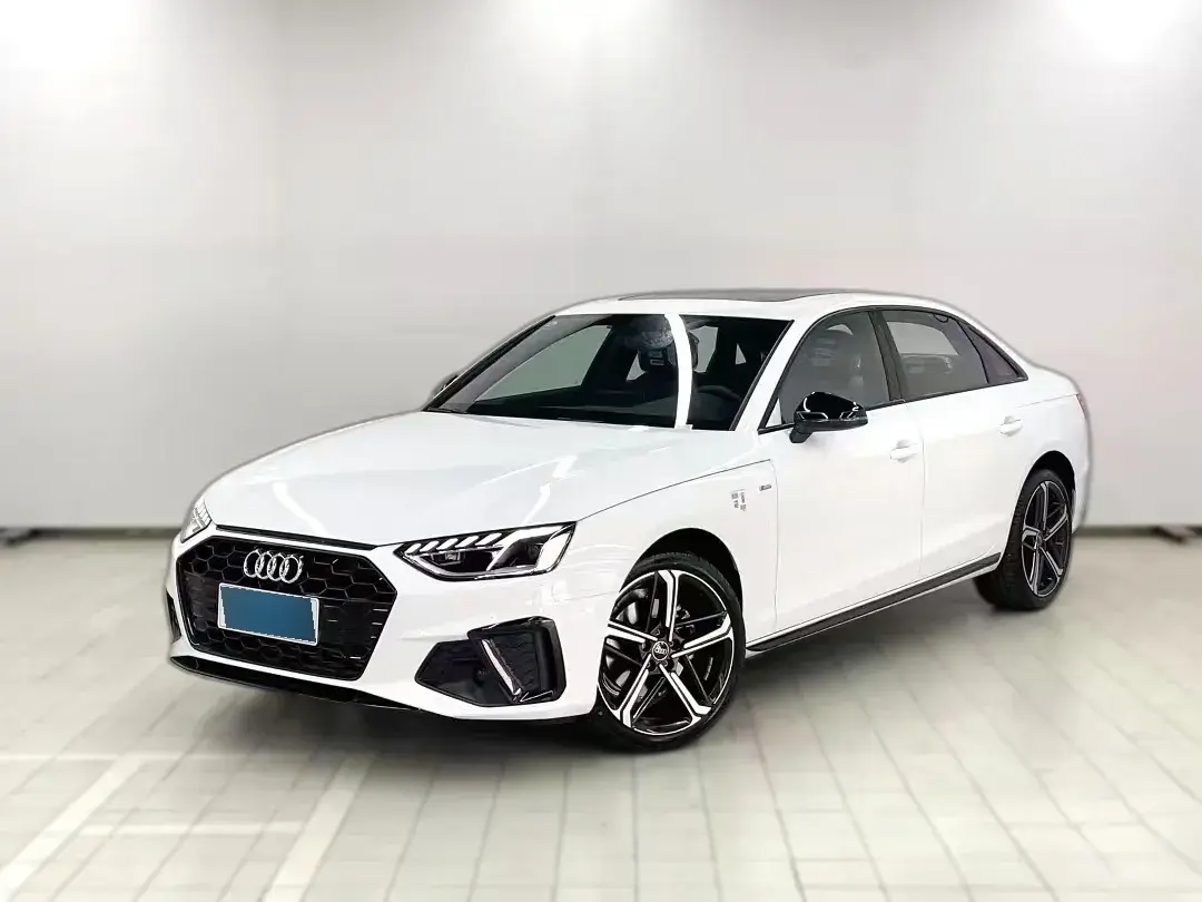2025 Audi A4L 2.0T 190HP L4 7DCT