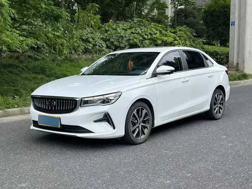 2022 Geely Emgrand L 1.4T 141HP L4 CVT