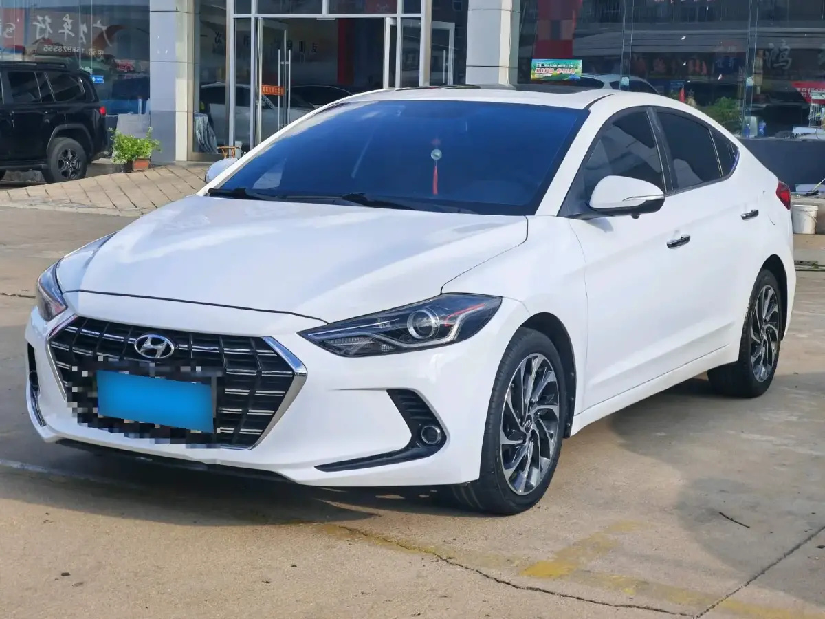 2019 Hyundai Elantra 1.4T 130HP L4 7DCT