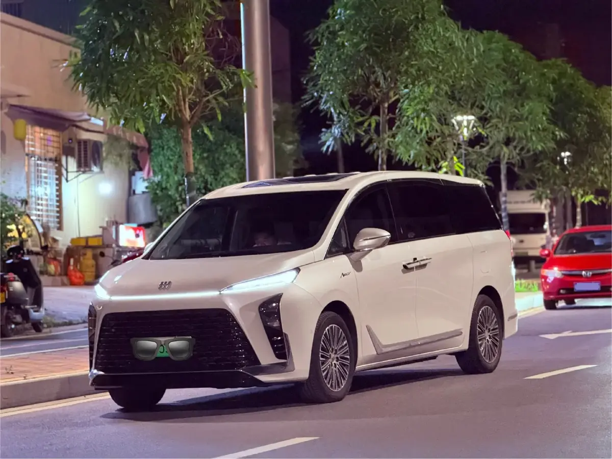 2024 Buick GL8 1.5T 180HP L4 2DHT PHEV 24.4KWH