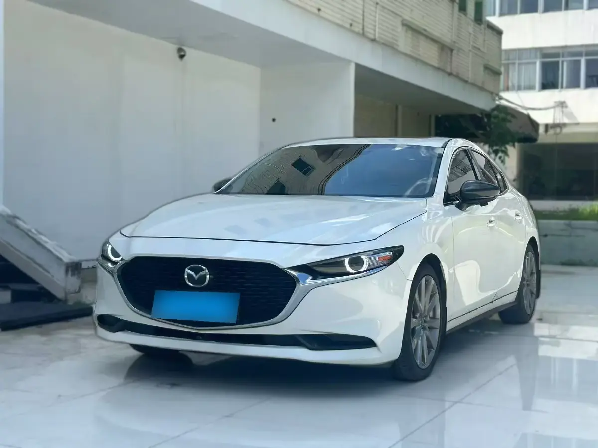 2021 Mazda 3 Axela 1.5L 117HP L4 6AT