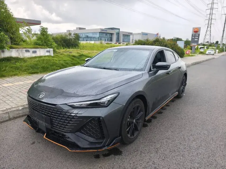 2022 ChangAn UNI-V 2.0T 233HP L4 8AT