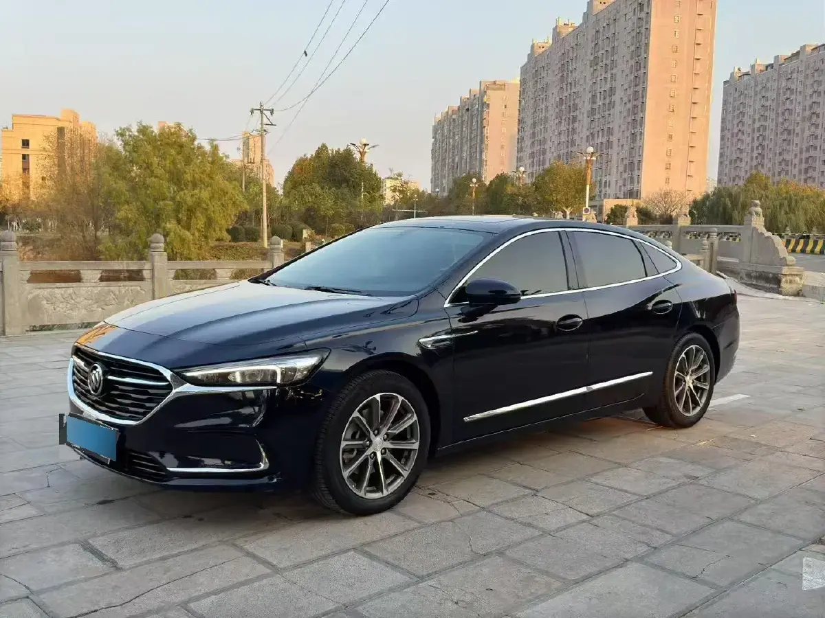 2021 Buick Larcosse 2.0T 237HP L4 9AT